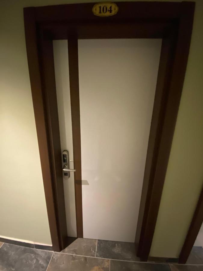 Hotel Kolonja'S 德巴尔 外观 照片
